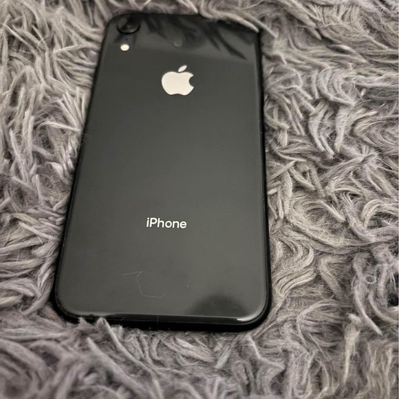 iPhone XR - Picture 2 of 2